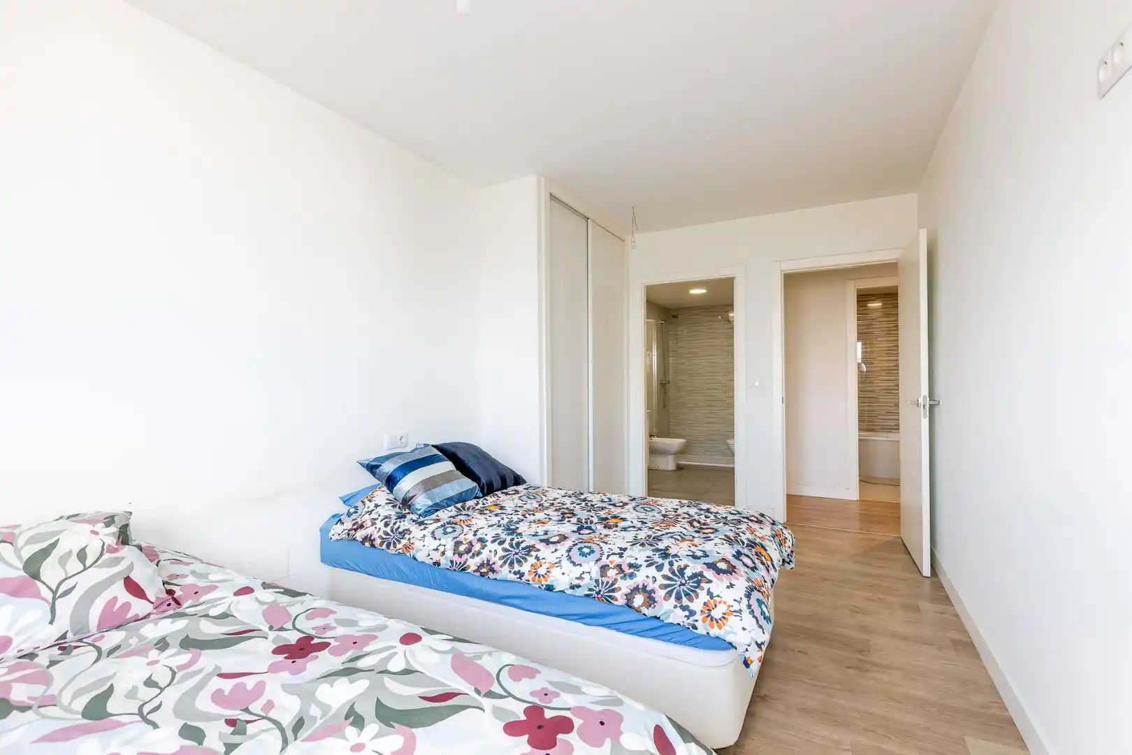 Schlafzimmer von Dachboden zum Verkauf in A Coruña Capital  mit Heizung und Terrasse