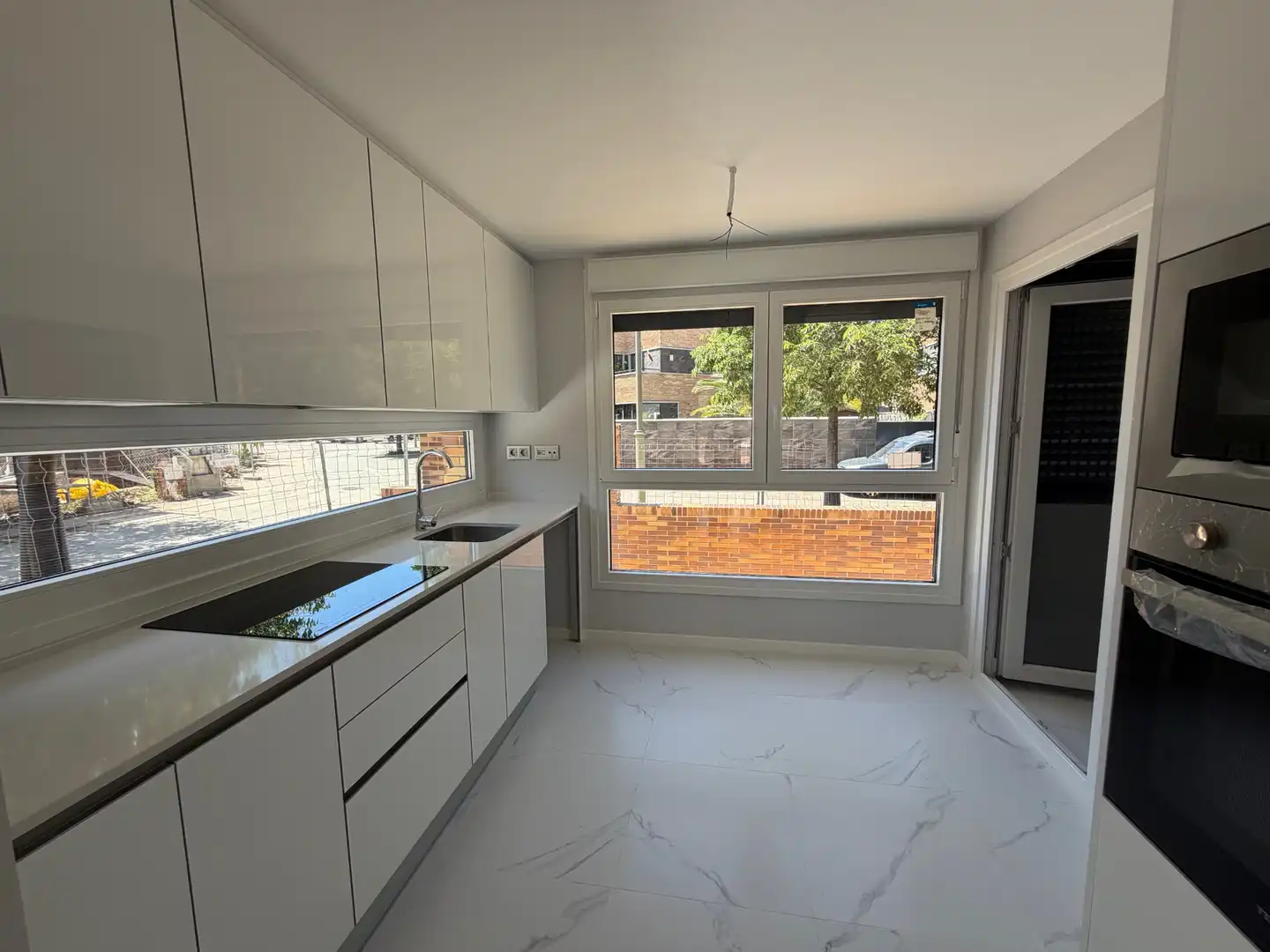 Cuina de Casa o xalet en venda en Móstoles amb Aire condicionat, Calefacció i Jardí privat