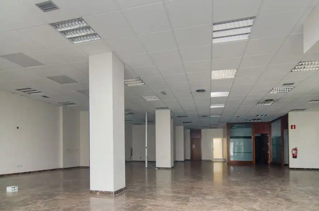 Local comercial de lloguer a C/ Santa María