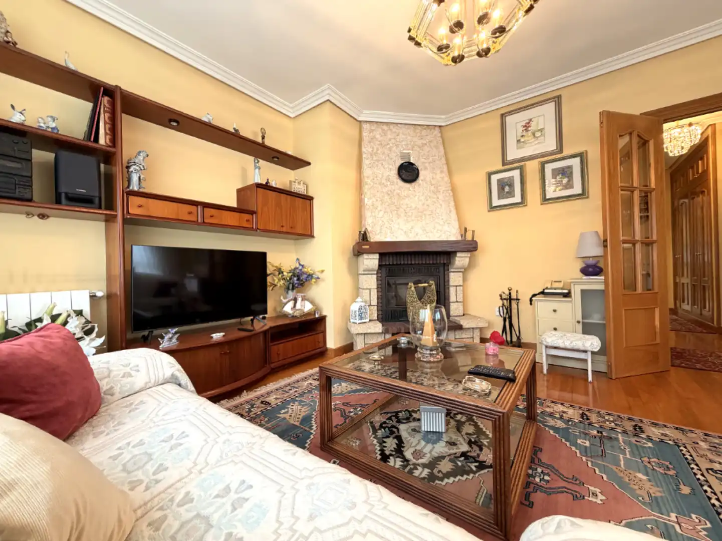 Wohnzimmer von Haus oder Chalet zum Verkauf in Piélagos mit Heizung, Privatgarten und Terrasse