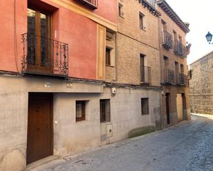 Exterior view of Single-family semi-detached for sale in  Toledo Capital  with Terrace and Balcony