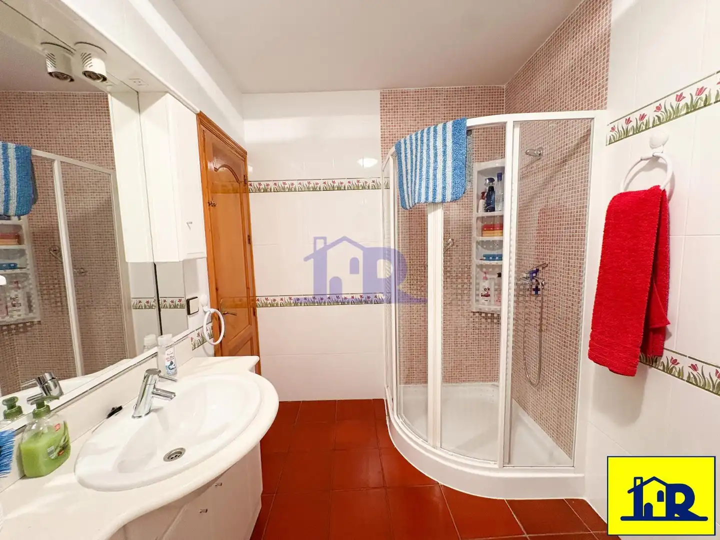 Bathroom of Houses for sale in Fuentes, Cuenca