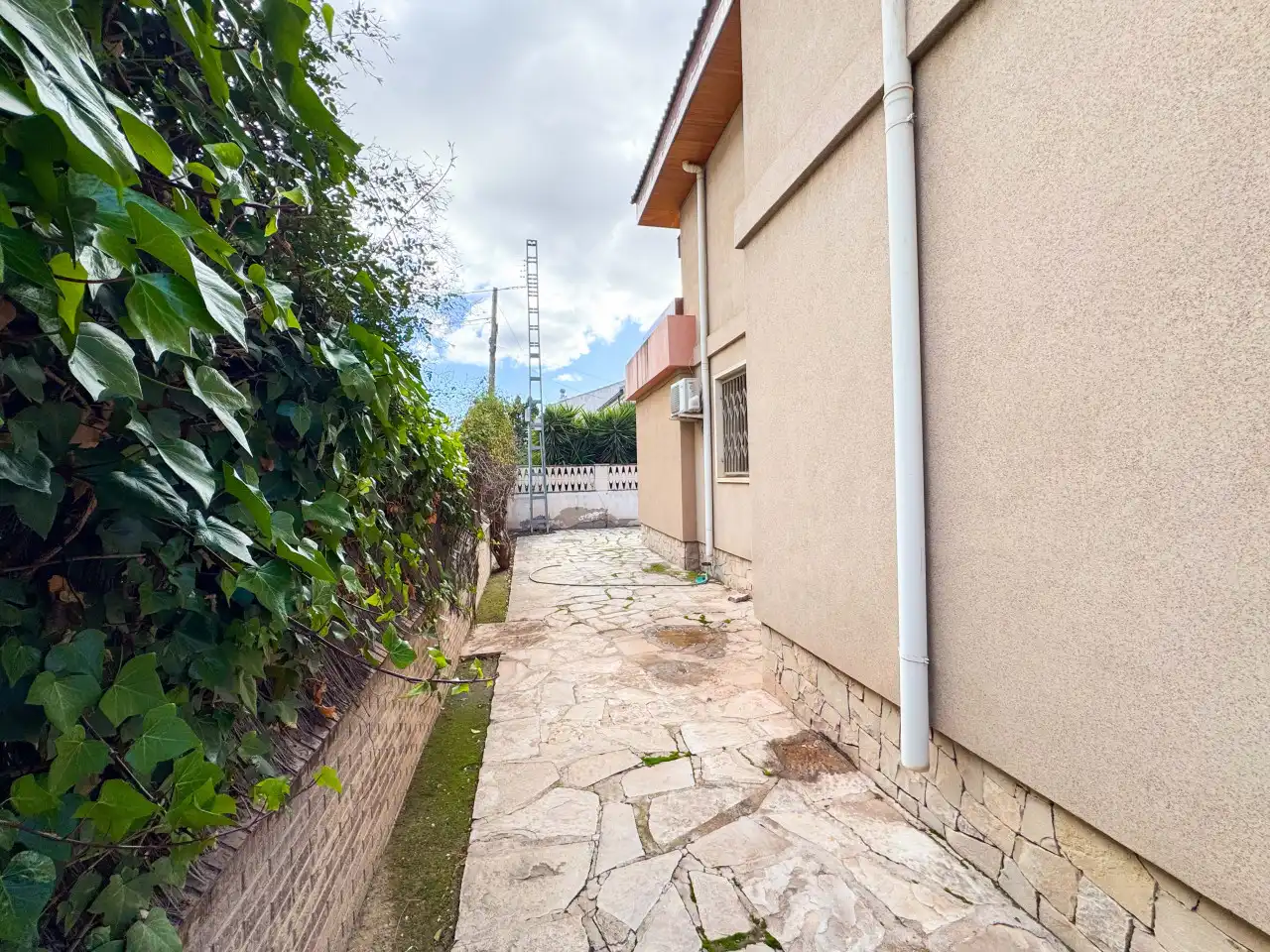 Exterior view of Houses for sale in Elda  with Air Conditioner, Heating and Private garden