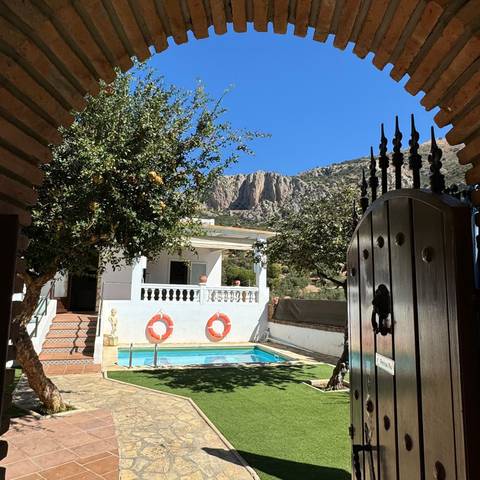 Casa-chalet en Venta en Alfarnatejo