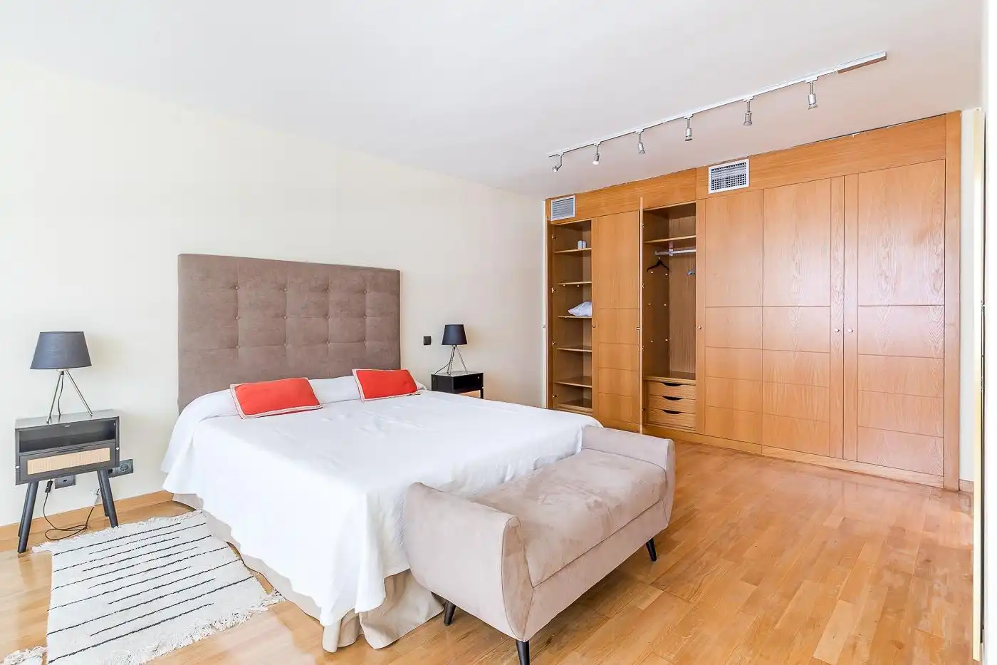 Habitación de Dúplex de alquiler en Madrid con Aire acondicionado, Calefacción y Parquet