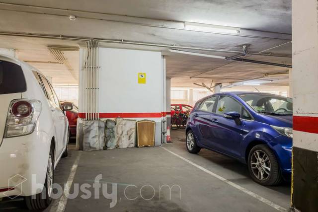 Garaje en Venta en Carrer Mare de Déu dels Desemparats, . en La Torrassa