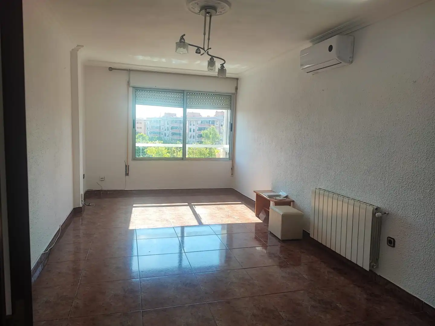 Living room of Flat for sale in Tarragona  with Air Conditioner, Heating and Oven