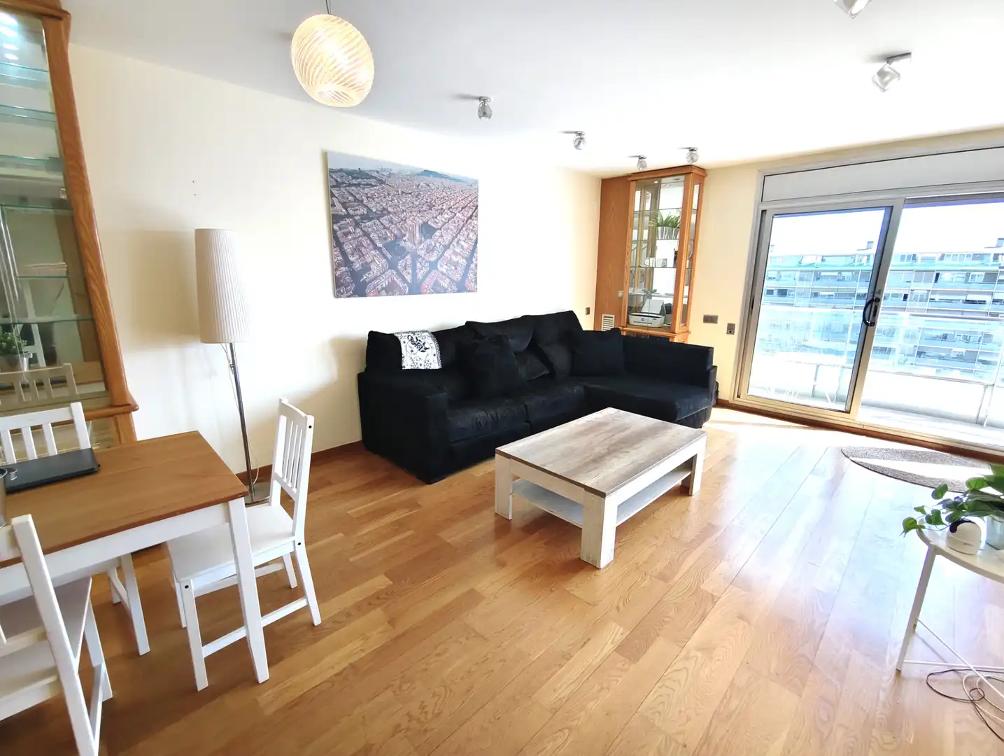 Sala d'estar de Àtic de lloguer en Badalona amb Aire condicionat, Calefacció i Parquet