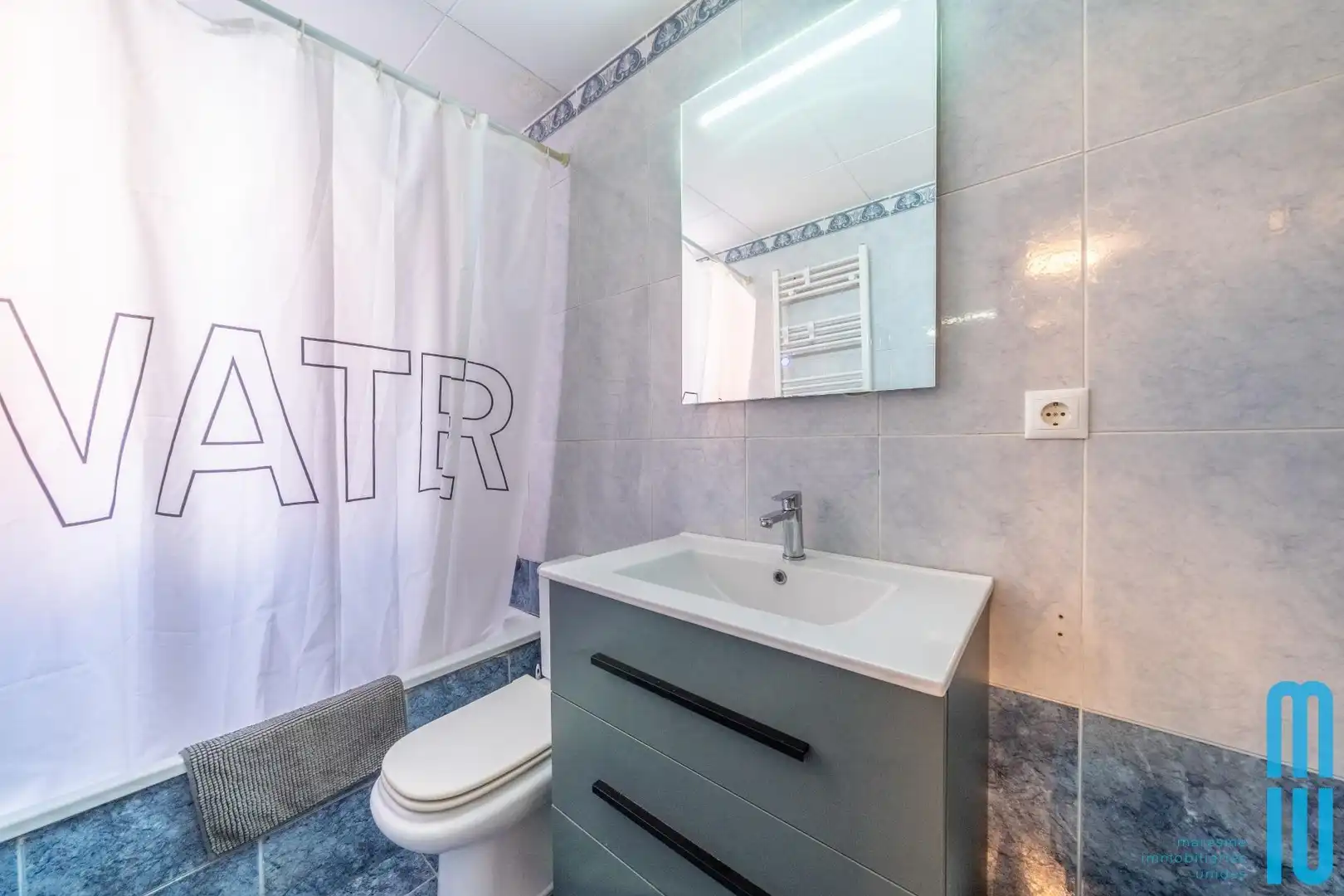 Baño de Piso en venta en Mataró con Aire acondicionado, Calefacción y Terraza