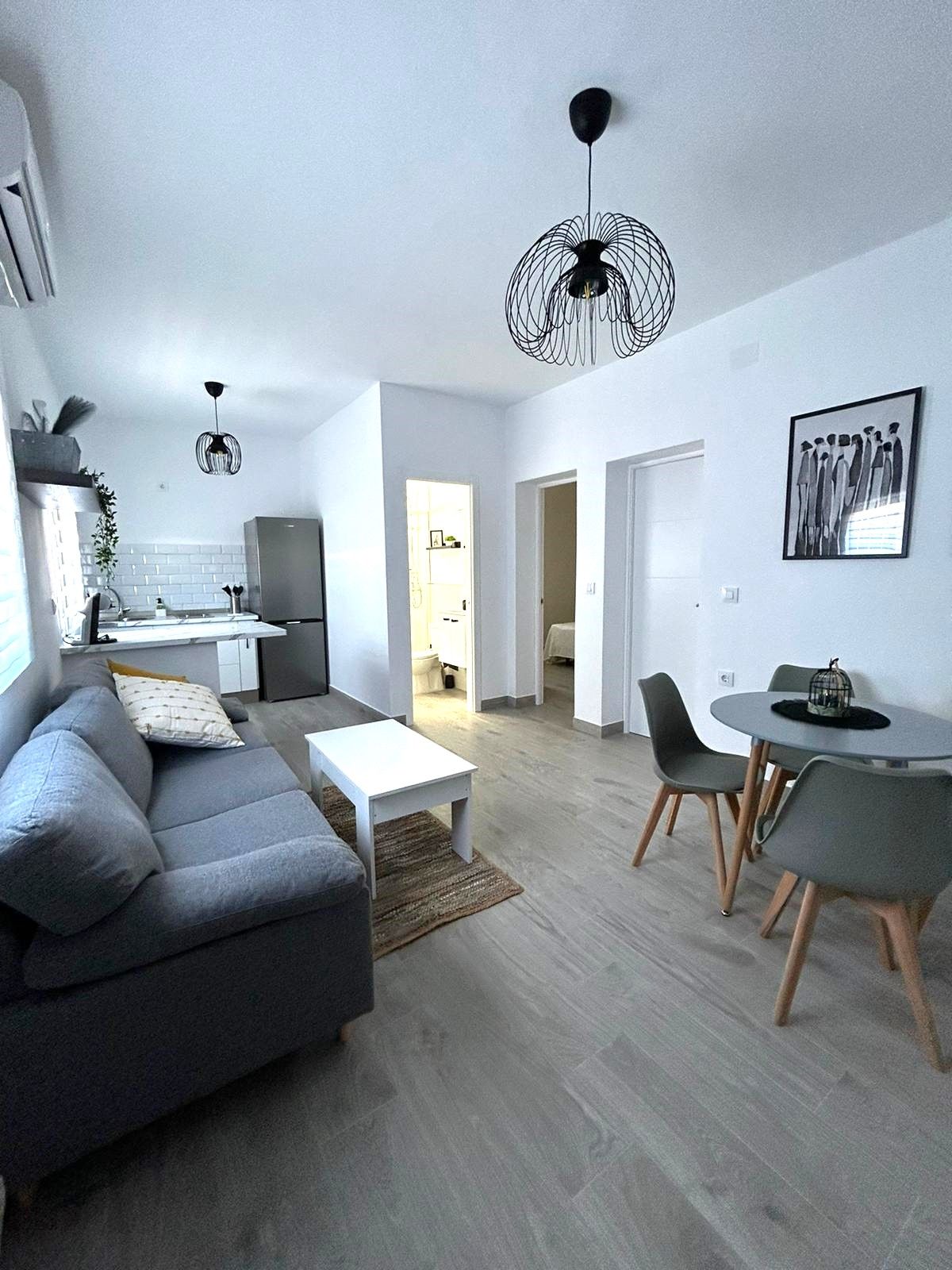 Single-family semi-detached to rent in Calle Juventudes Musicales, 20, El Pino - Bajo de Guía
