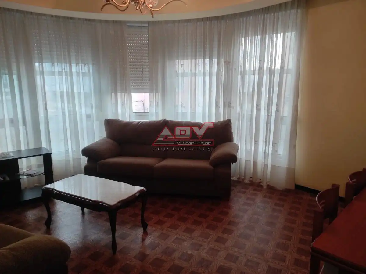 Sala de estar de Piso de alquiler en Ferrol con Aire acondicionado, Amueblado y Balcón