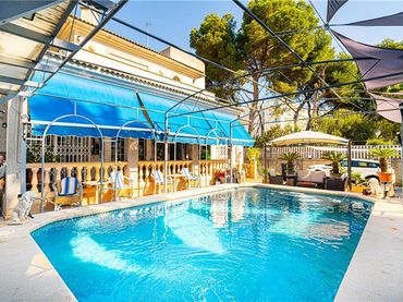 Xalet amb piscina en venda a Platja de Palma