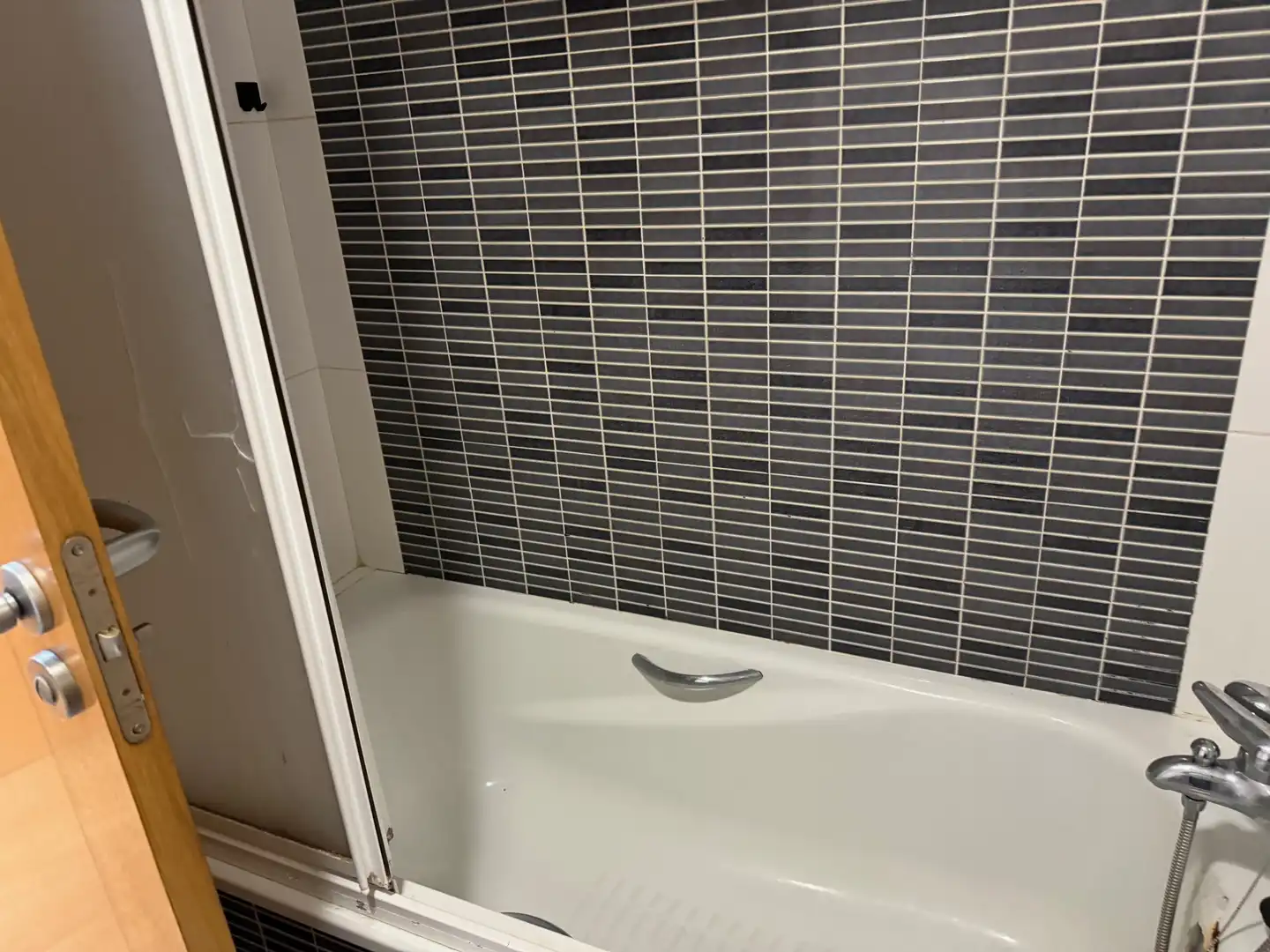 Badezimmer von Wohnung zum Verkauf in Almería mit Terrasse und Schwimmbad