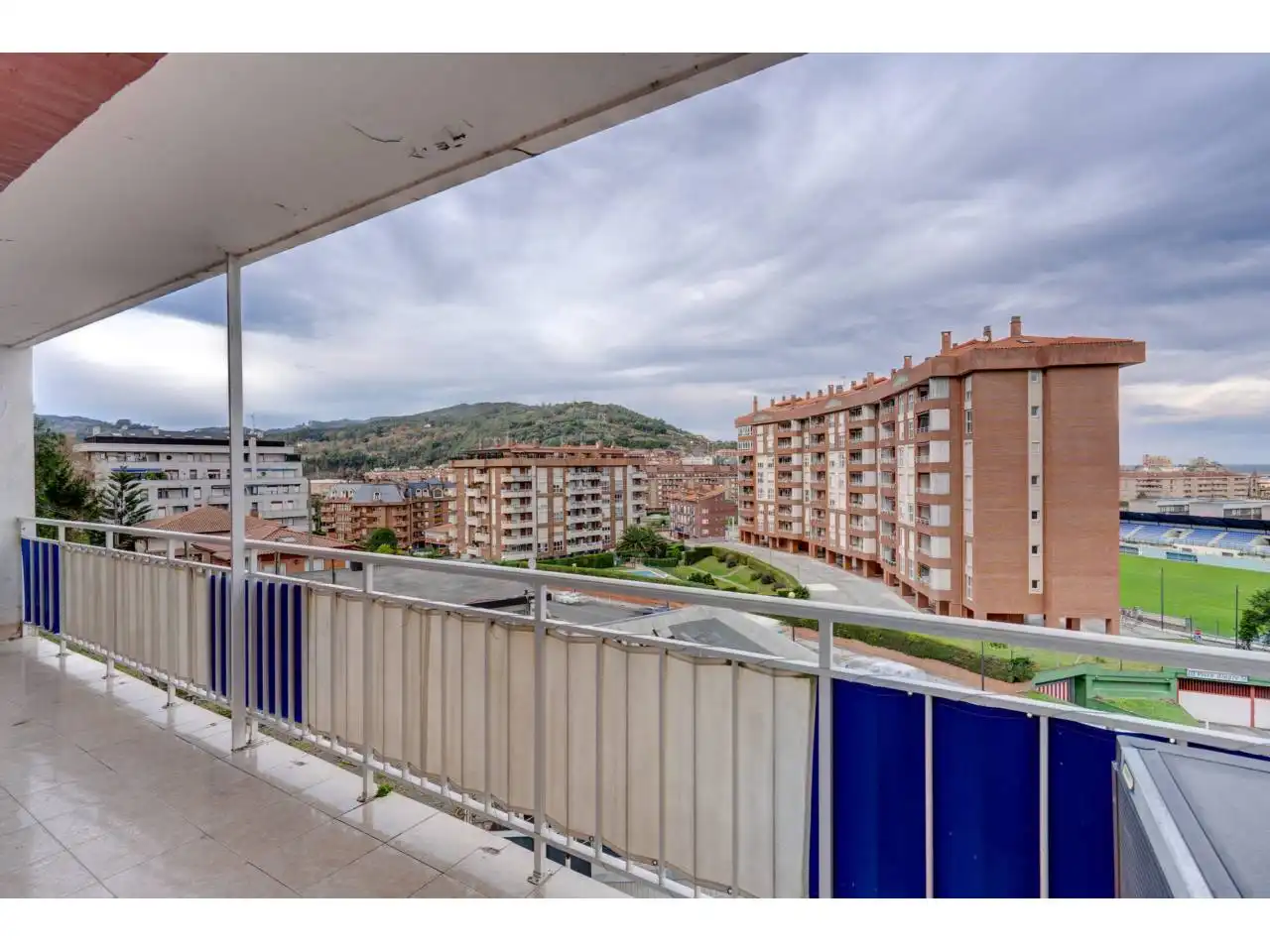 Exterior view of Flat for rent in Castro-Urdiales  with Heating and Terrace