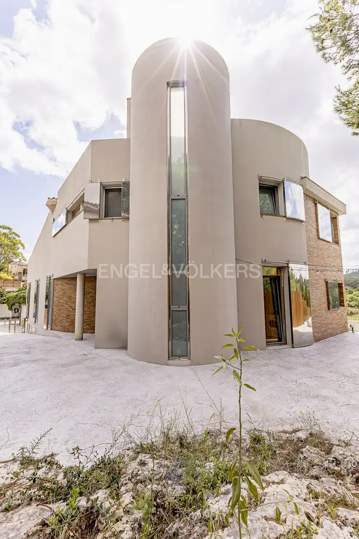 Vista exterior de Casa o chalet en venta en Olèrdola con Calefacción, Jardín privado y Parquet