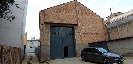 Exterior view of Industrial buildings for sale in Figueres