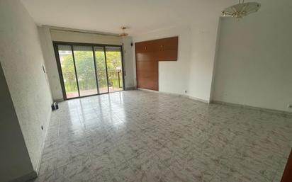 Living room of Flat for sale in Sant Pere de Ribes  with Heating and Balcony