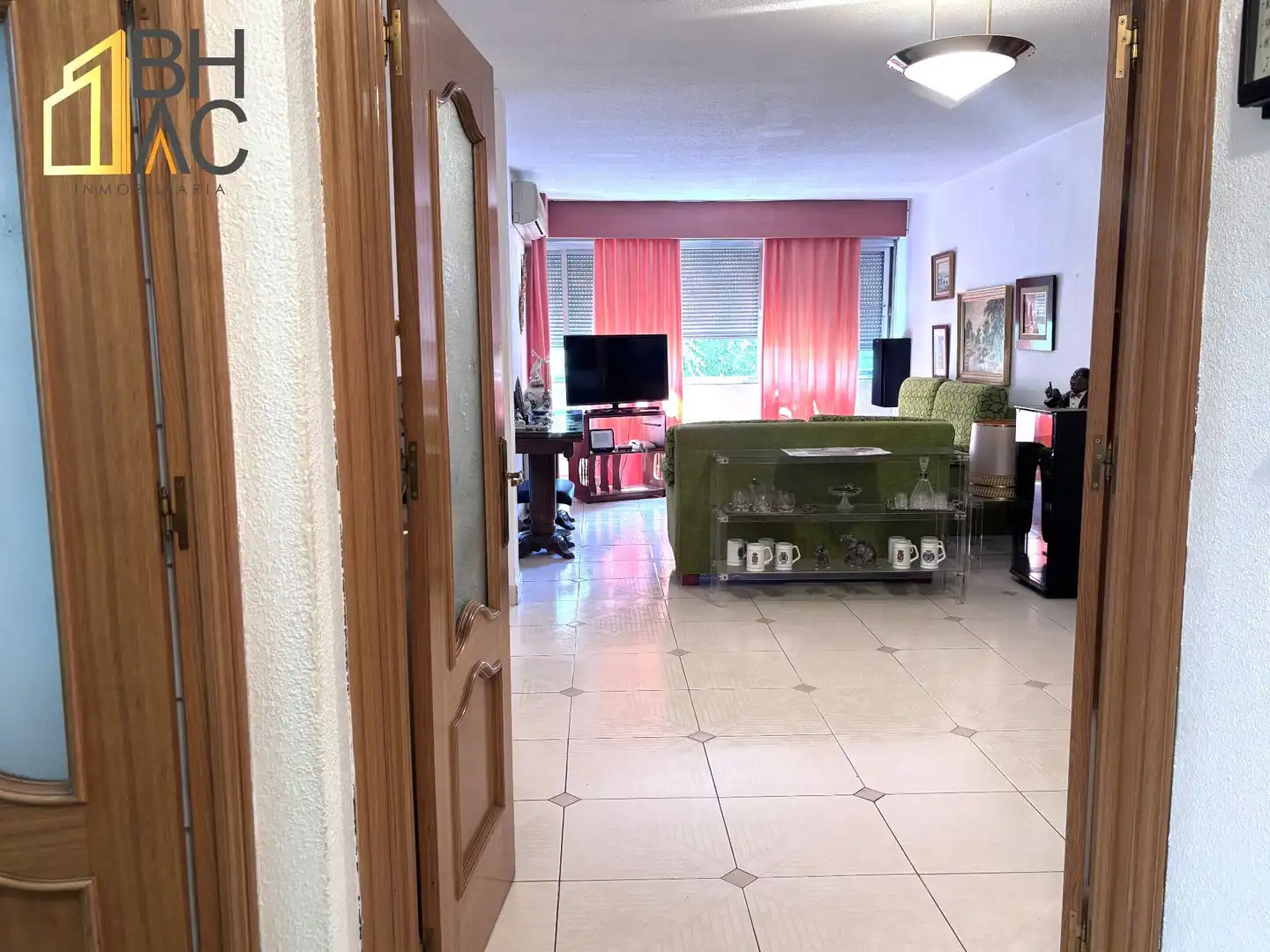 Flat for sale in Madrid  with Air Conditioner and Heating