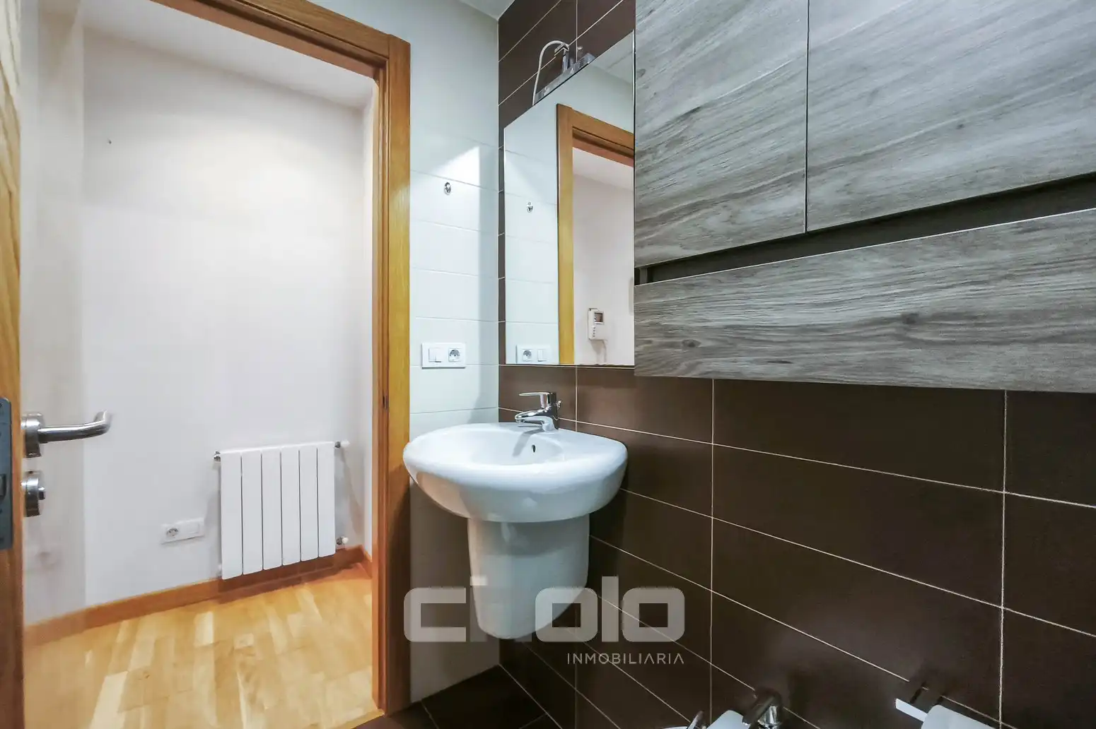 Baño de Piso en venta en Lugo con Calefacción y Trastero