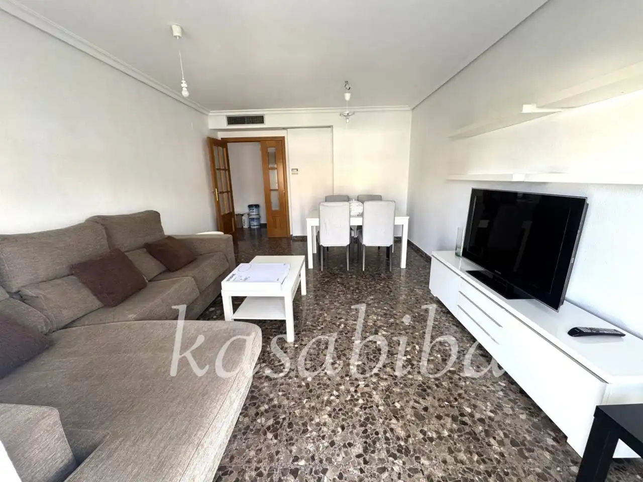 Appartamento con terrazza in affitto a Calle Campoamor, imagen 2