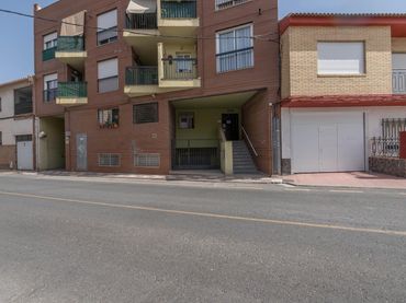 Baixos amb ascensor en venda a SANTA LUCIA 50