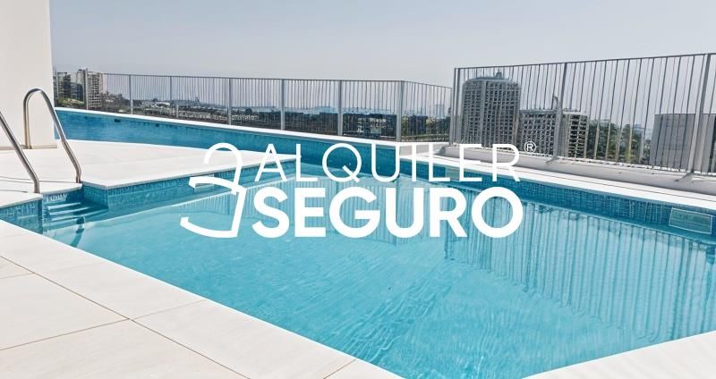 Piscina de Pis de lloguer en  Huelva Capital amb Aire condicionat, Calefacció i Terrassa