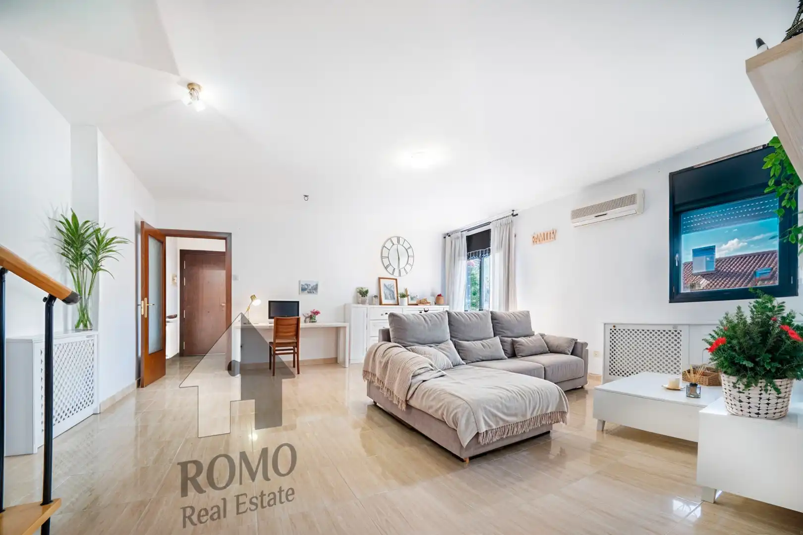 Sala de estar de Dúplex en venta en Canovelles con Aire acondicionado, Calefacción y Balcón