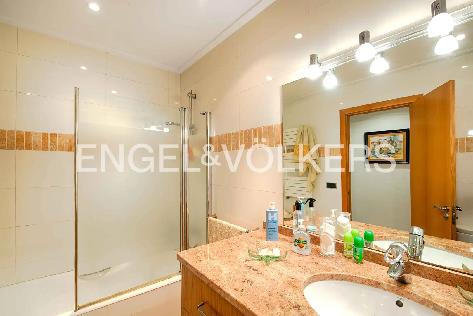 House with terrace for sale in Carrer Requesens, imagen 34
