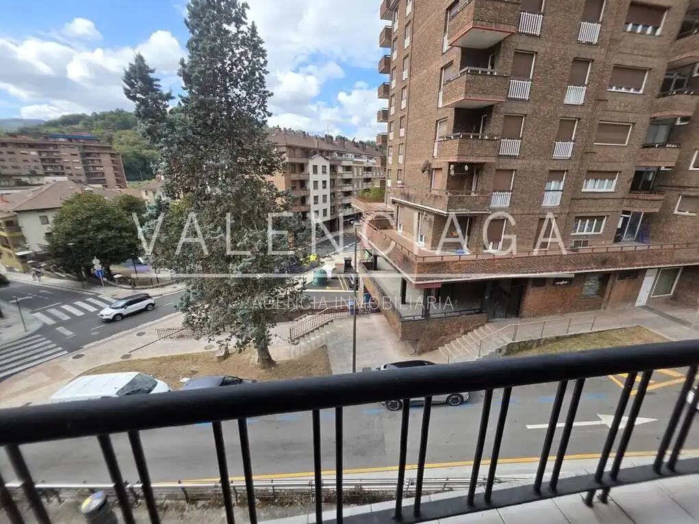 Flat with terrace for sale in Beasain, imagen 2