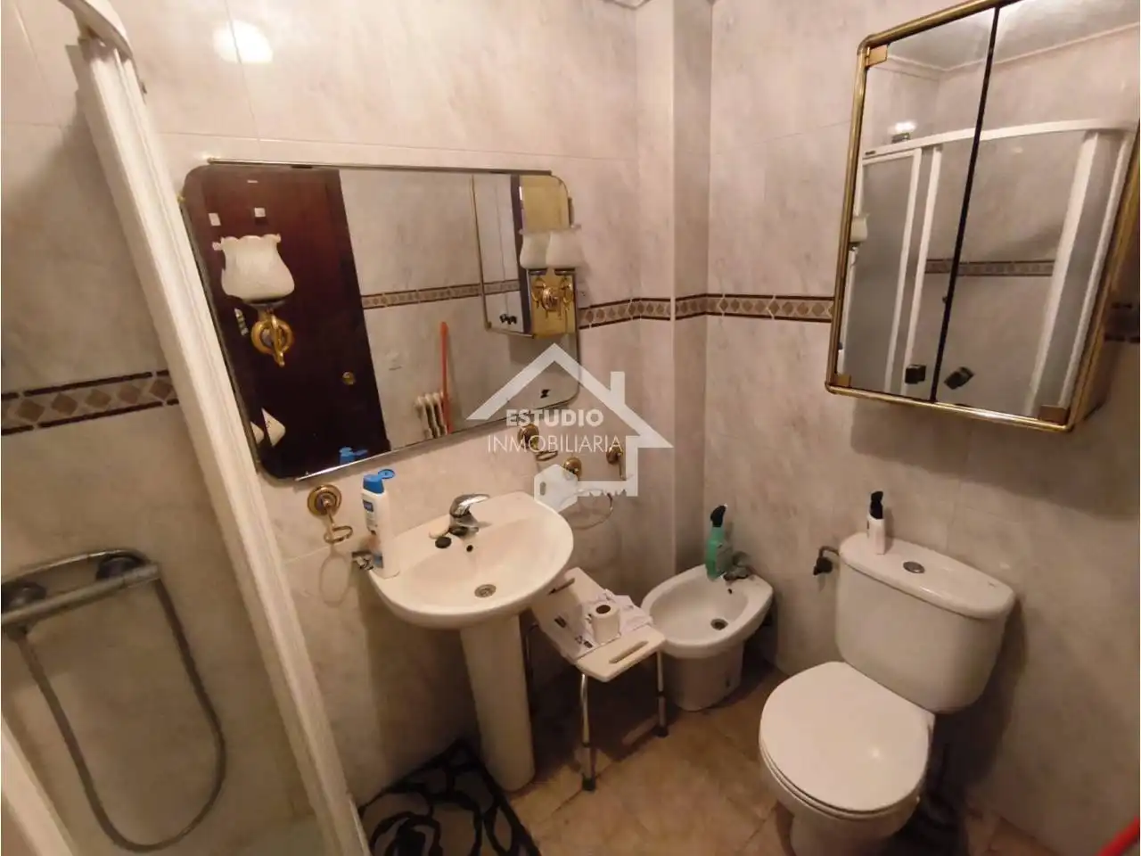 Baño de Piso en venta en Mendavia con Calefacción, Parquet y Trastero