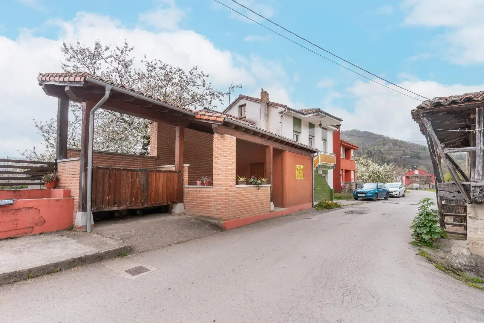 Casa o xalet en venda en Laviana amb Calefacció, Jardí privat i Terrassa