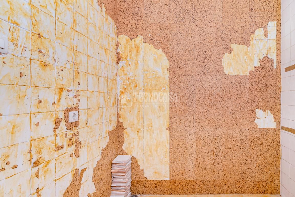 Pis en venda en  Granada Capital amb Calefacció, Terrassa i Balcó