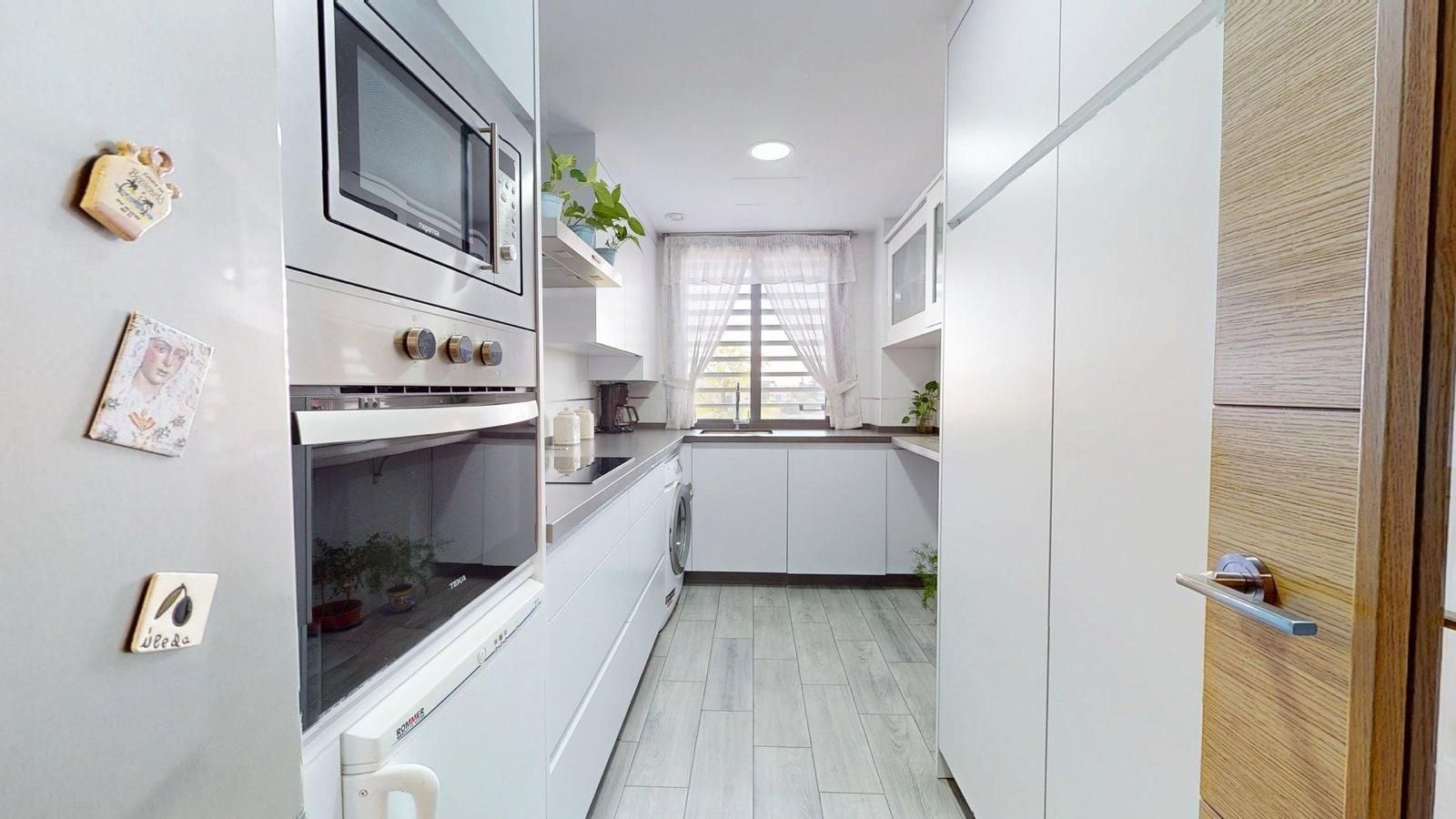 Kitchen of Flat for sale in  Córdoba Capital  with Air Conditioner, Parquet flooring and Storage room