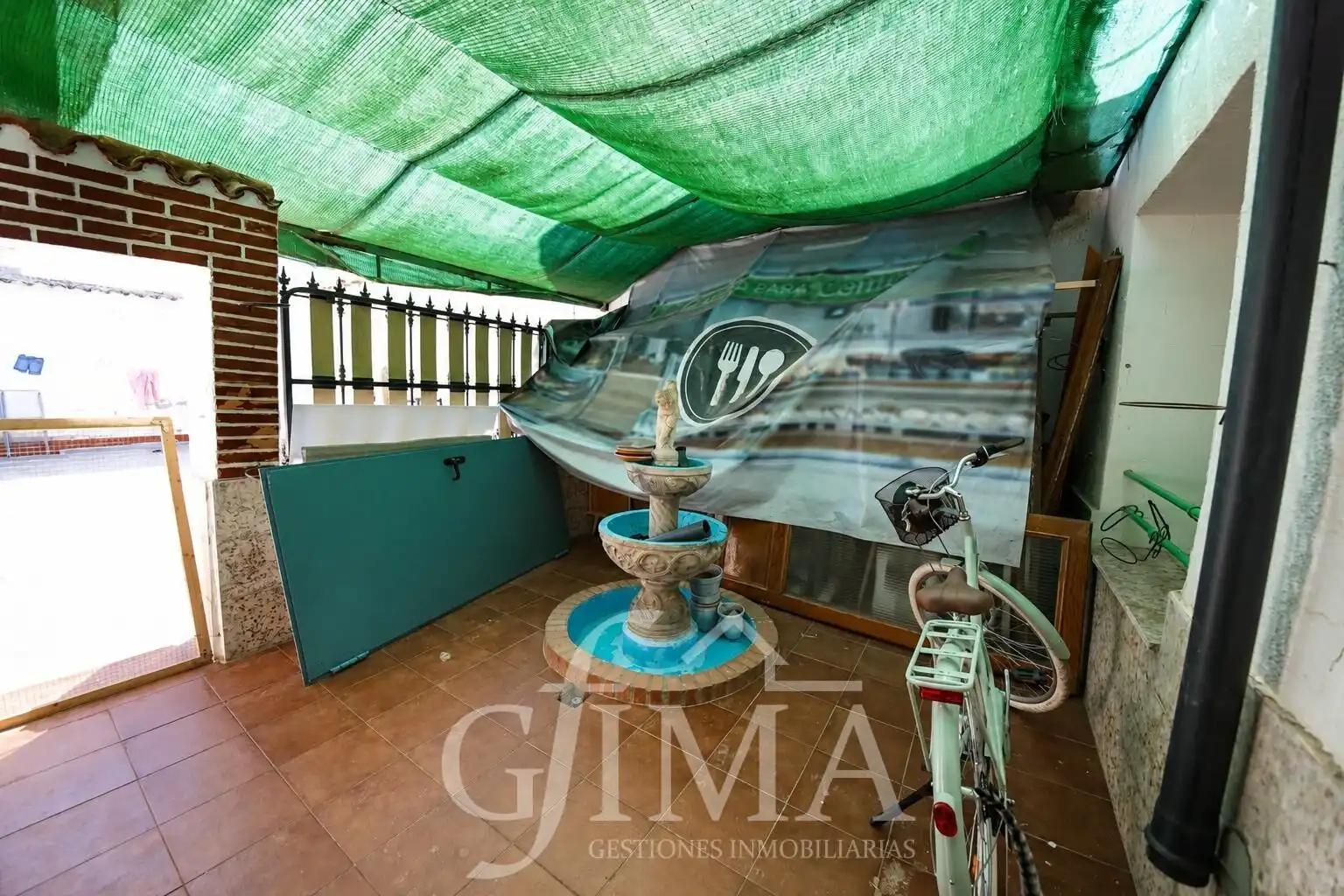 Houses for sale in Tomelloso  with Heating, Terrace and Storage room
