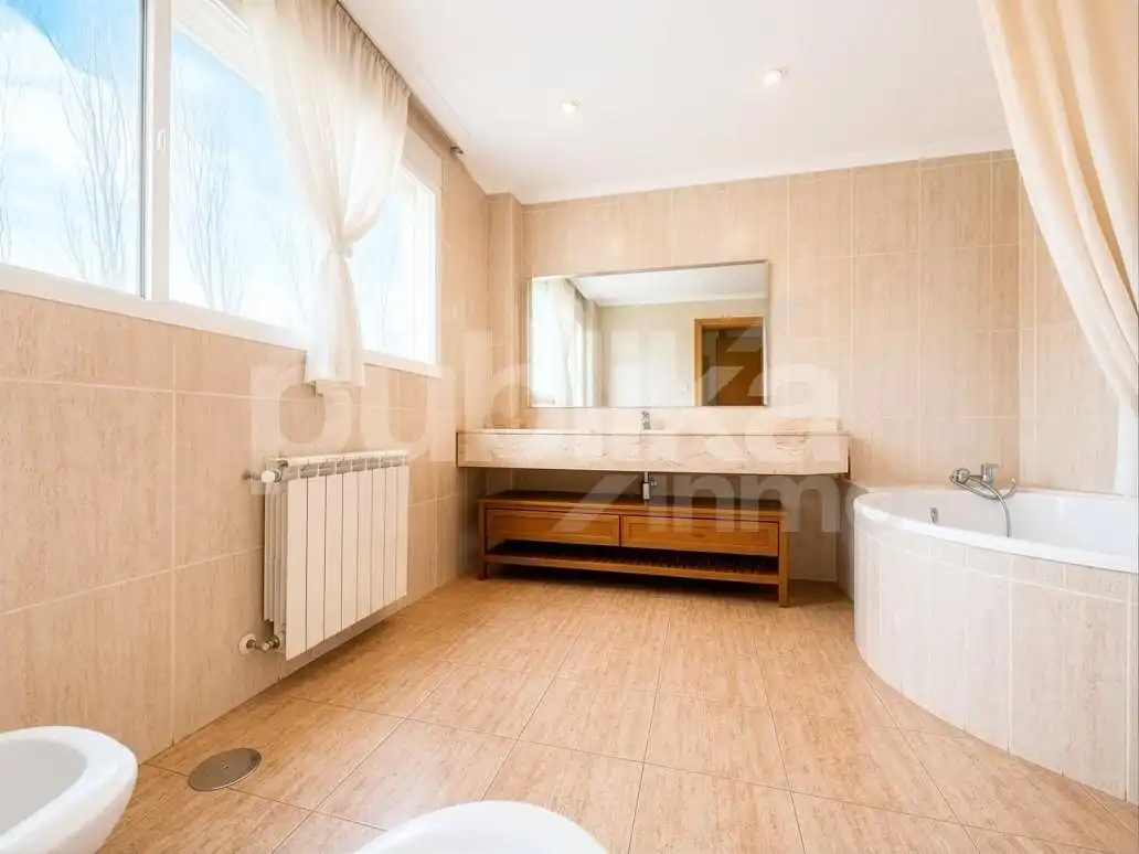 Baño de Casa o chalet en venta en San Vicente del Raspeig / Sant Vicent del Raspeig con Aire acondicionado, Calefacción y Piscina