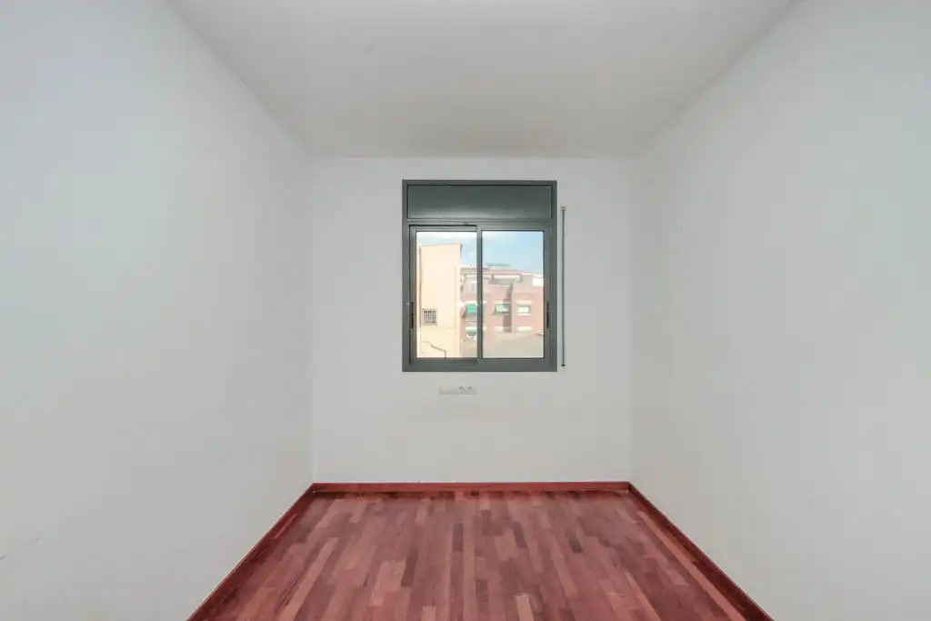 Habitación de Dúplex en venta en Viladecans con Aire acondicionado