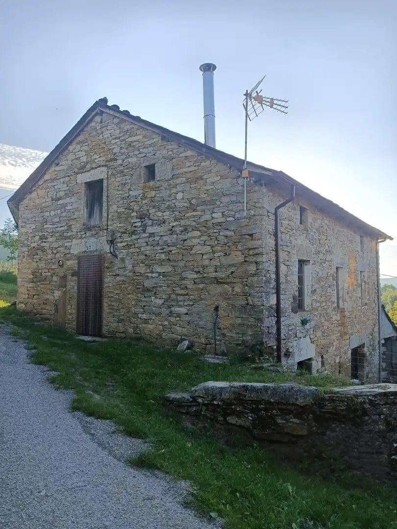 Vista exterior de Casa o chalet en venta en Pedrafita do Cebreiro con Calefacción