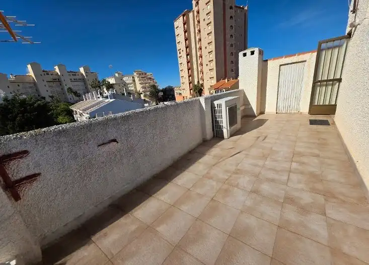 Terrassa de Casa adosada en venda en La Manga del Mar Menor amb Aire condicionat, Jardí privat i Terrassa