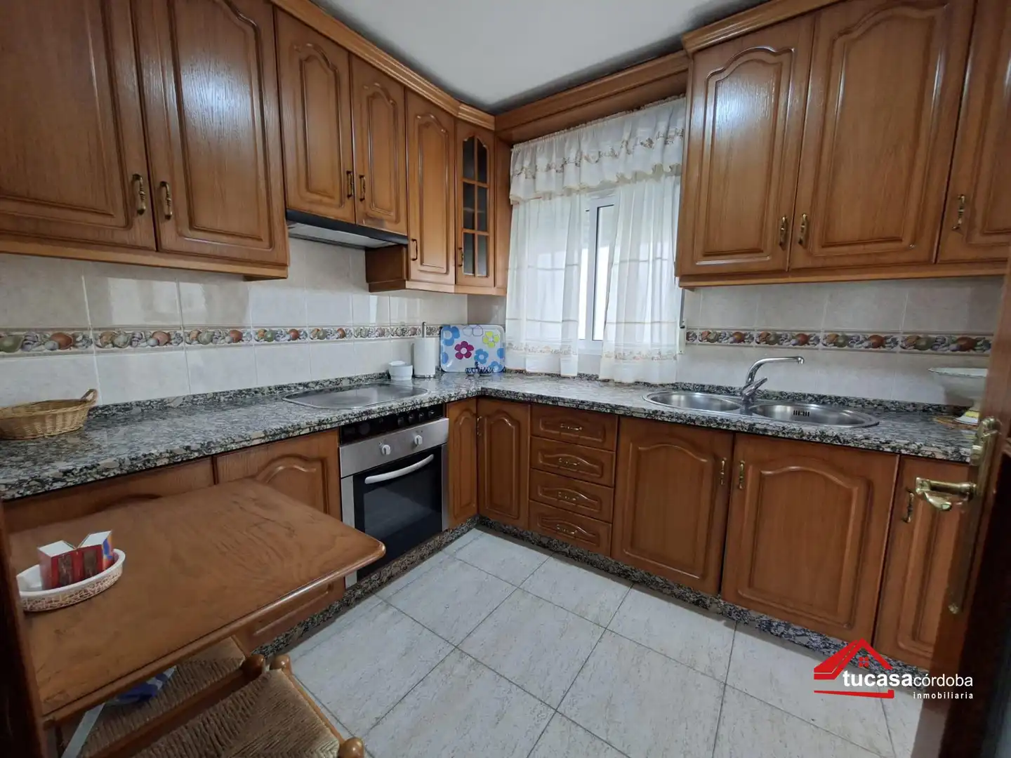 Cocina de Piso en venta en Córdoba con Terraza