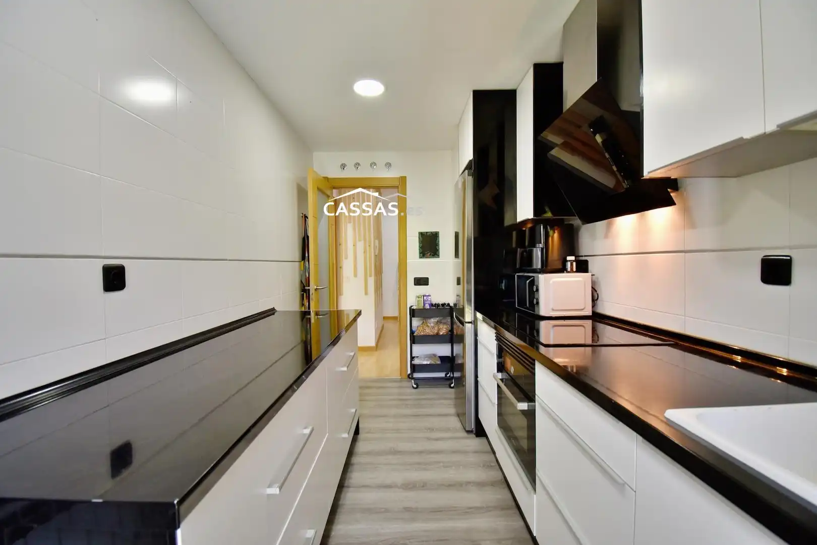 Cocina de Planta baja en venta en Torrejón de Ardoz con Aire acondicionado, Calefacción y Jardín privado