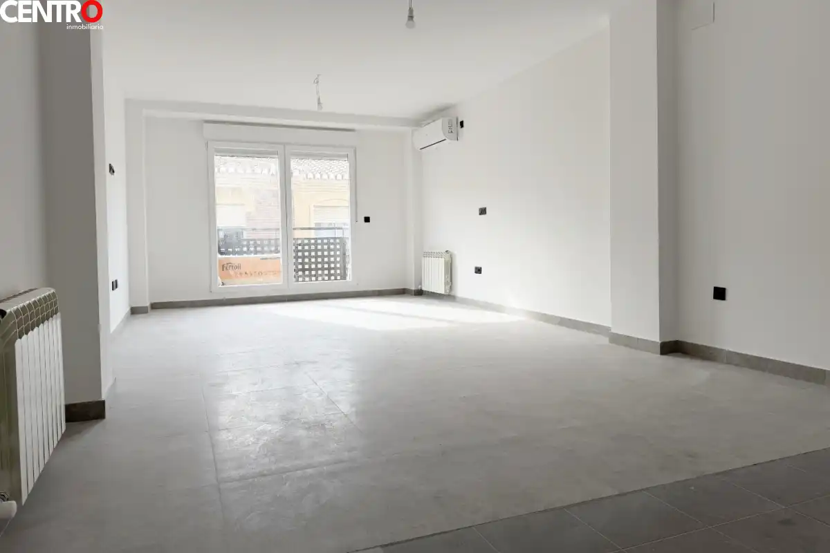 Piso en venta en La Zubia con Aire acondicionado, Calefacción y Jardín privado