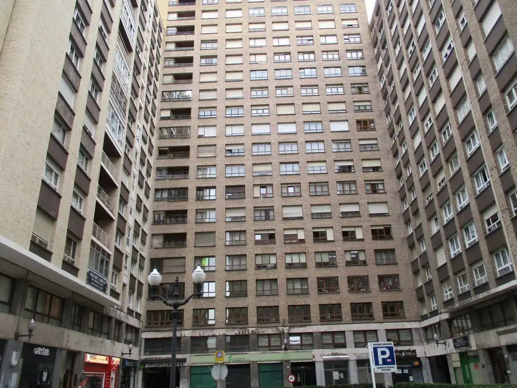 Oficina amb ascensor de lloguer a Centro