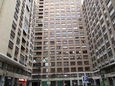Office space with lift to rent in Centro