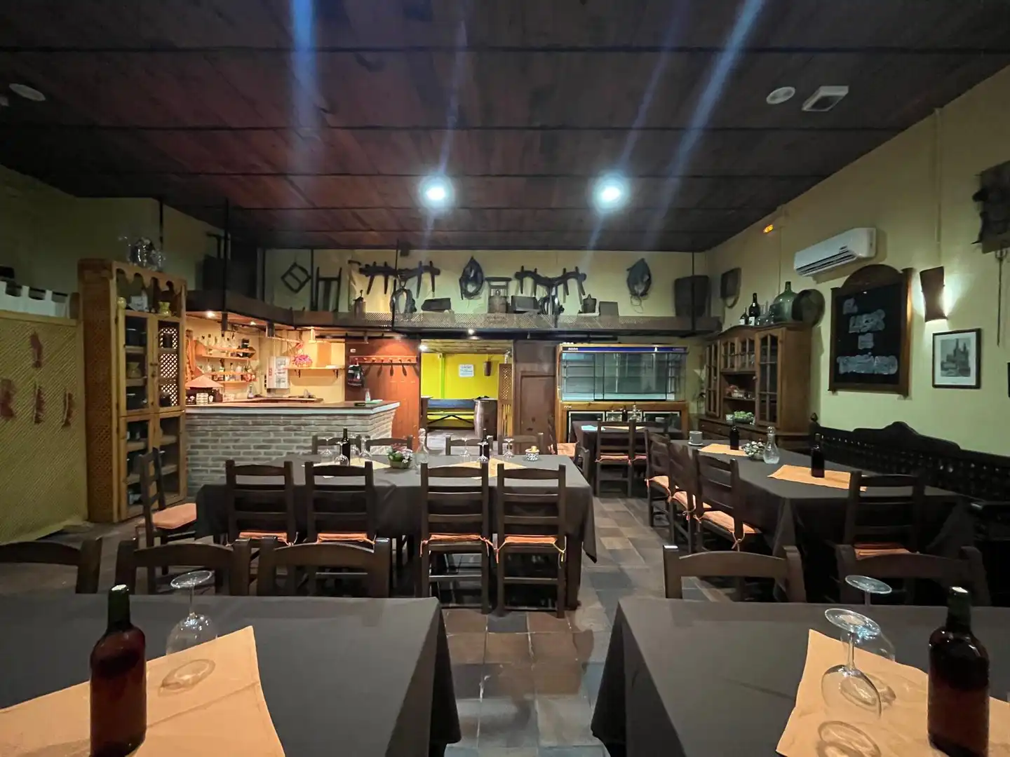 Local en venta en Santibáñez de Valcorba con Amueblado