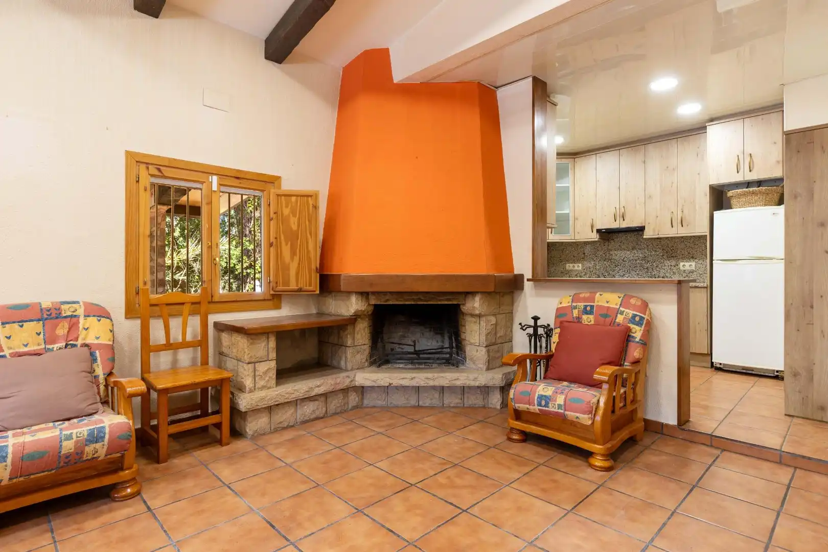 Sala d'estar de Casa o xalet en venda en Rubí amb Aire condicionat, Jardí privat i Terrassa