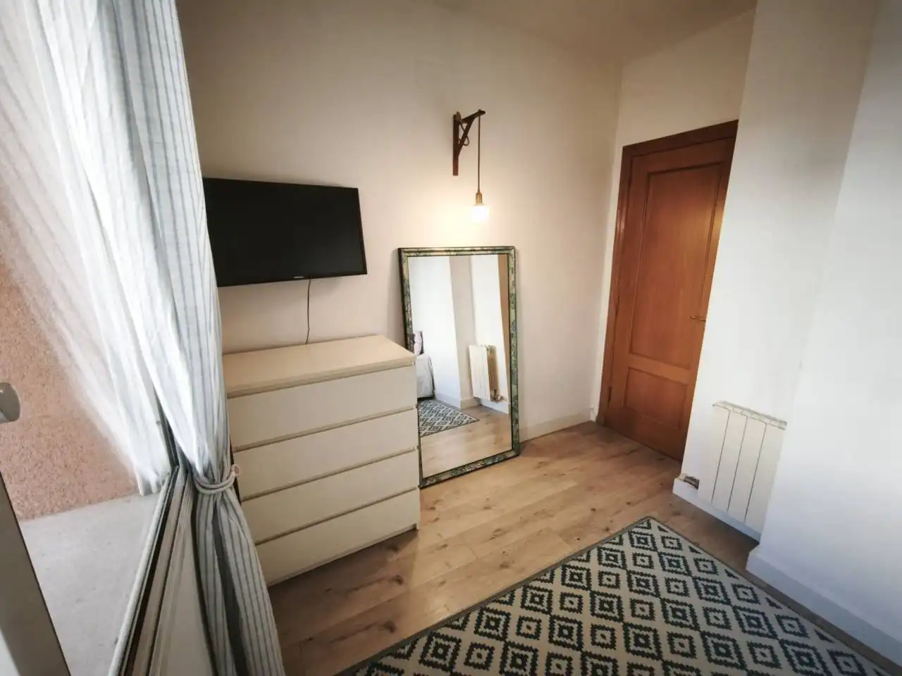 Habitación de Casa o chalet en venta en Santa Coloma de Gramenet con Aire acondicionado, Jardín privado y Parquet