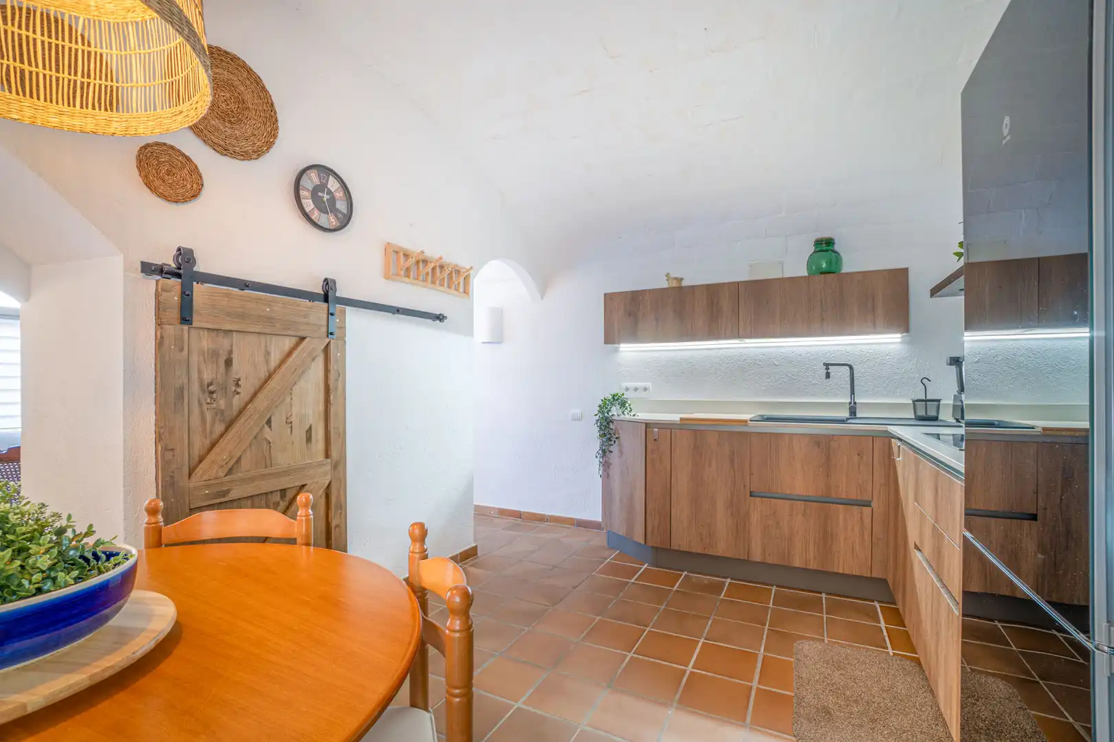 Küche von Einfamilien-Reihenhaus zum Verkauf in Cadaqués mit Möbliert, Ofen und Waschmaschine