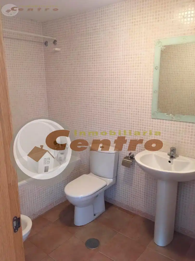 Baño de Piso en venta en Albacete con Calefacción