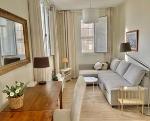 Living room of Flat to rent in  Barcelona Capital  with Air Conditioner, Heating and Parquet flooring