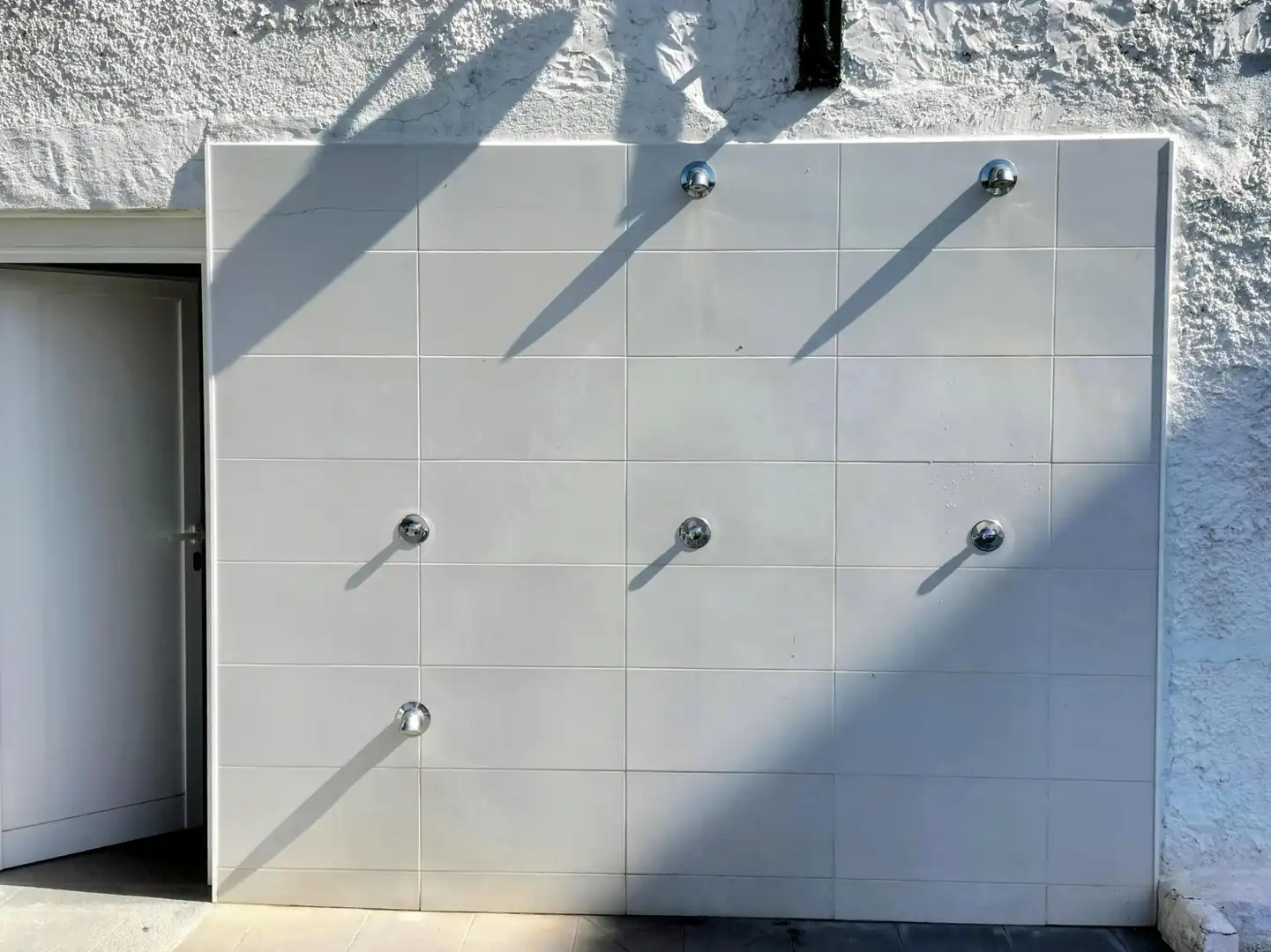 Badezimmer von Wohnung zum Verkauf in Sitges mit Privatgarten und Gemeinschaftspool